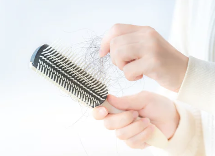 抜け毛が増える