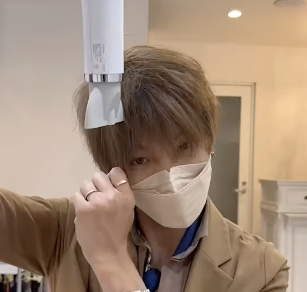 ある程度乾いたら弱風で整える